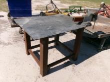 (0781)  4'X3' SHOP TABLE W/8" WILTON VICE