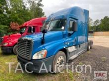 2014 Freightliner Cascadia 125 Sleeper Truck
