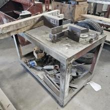 Rolling welding table