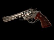 Smith & Wesson Model 617-1 22 Caliber Revolver