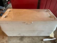 Large 41'' Rubbermaid Cooler. NO SHIPPING AVAILABLE ON THIS LOT!