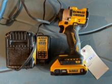 DeWalt 20V Battery Operated 3/8'' Impact Wrench with extra battery & charger