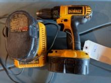 DeWalt Battery Operated 1/2'' Cordless Drill Driver with Charger & extra battery