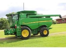 2012 JD S660 Combine, 1250 Eng. Hours & 758 Sep. Hours