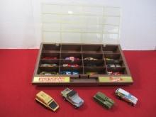 Vintage Hot Wheels Showcase with 12 Die Cast Cars-EXTRA CLEAN!!!-B