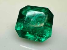 Stunning 9ct Brilliant Cut Emerald Gemstone