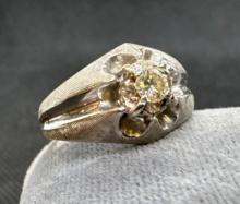 14k White Gold Diamond Ring 4.17 Grams Size 7