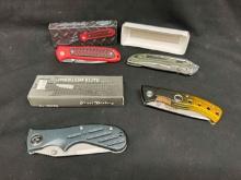 4 Pocket Knives Frost, Firefighter, Commando more