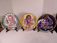 (3) SPORTS IMPRESSIONS COMMEMORATIVE COLLECTOR'S PLATES LARRY BYRD, SHAQ, AND MAGIC JOHNSON. APPROX