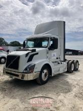 2015 VOLVO VNL TANDEM AXLE DAY CAB