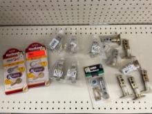 ASSORTMENT OF INTERIOR DOOR LATCHES AND RE-KEY KITS