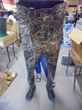 Pair of Men's Realtree Thinsulate 400 Waders