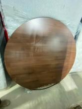 60 INCH DAMAGED ROUND TABLE