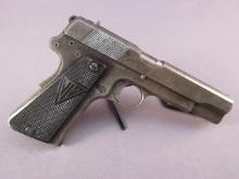 handgun: F. B. RADOM VIS Model 35, Semi-Auto Pistol, 9mm, 7 shot, 4.75" barrel, S#Z2676