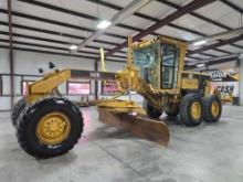 2005 Caterpillar 140H Motor Grader.