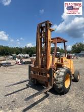 Case 586E Fork Lift