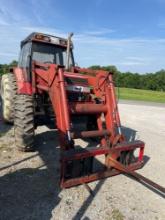 5120 Case international cab tractor