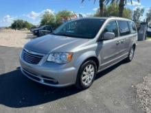 2014 Chrysler Town & Country Van