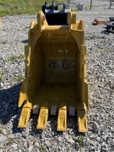 CAT 320 Severe Duty Bucket 30in