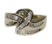 14k Gold  0.65ct Diamond Journey Ring Size 7