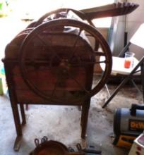 Marselli corn sheller