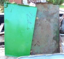 Set of John Deere 3020 side covers