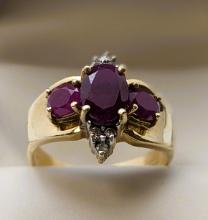 14K Gold Dual Cut Purple Ladies Ring -sz 7.5/8 - Stunning