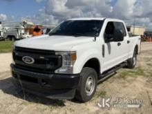 (Westlake, FL) 2021 Ford F250 4x4 Crew-Cab Pickup Truck Runs & Moves) (FL Residents Purchasing Title