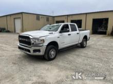 2022 RAM 2500 4x4 Crew-Cab Pickup Truck Not Running, Condition Unknown, Wrecked) (Buyer must load wi