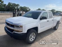 (Wichita, KS) 2017 Chevrolet Silverado 1500 4x4 Extended-Cab Pickup Truck Runs & Moves) (Jump To Sta