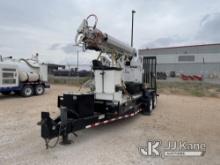 (Waxahachie, TX) Altec DB37 Runs) (Unit Is Tied Down To Trailer, Unable To Verify Outrigger, Transmi
