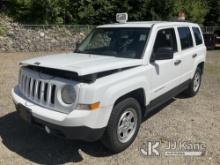 2014 Jeep Patriot 4x4 4-Door Sport Utility Vehicle Runs & Moves) (Bad Battery/Charging System, Multi