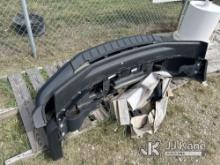 2022 Ford F150 Bumper NOTE: This unit is being sold AS IS/WHERE IS via Timed Auction and is located 