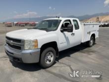 2009 Chevrolet Silverado 2500HD 4x4 Service Truck Runs & Moves) (Check Engine Light On