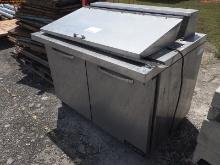 9-04122 (Equip.-Food)  Seller:Private/Dealer CONTINENTAL PREP COOLER