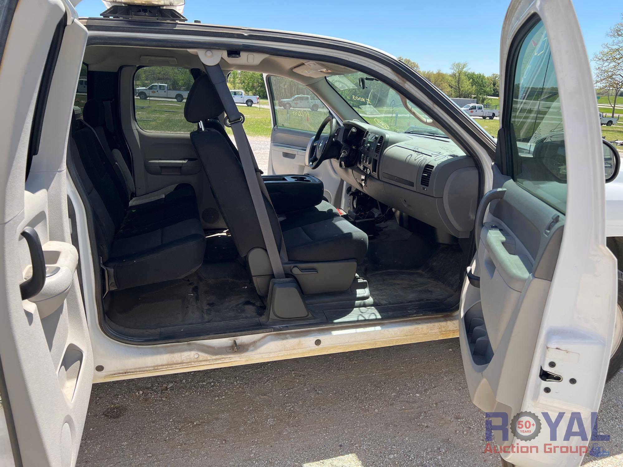 2010 Chevrolet Silverado 1500 Extended Cab Pickup Truck