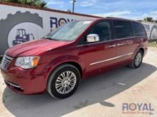 2015 Chrysler Town & Country Van, VIN # 2C4RC1CG0FR562539