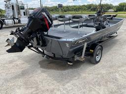 Triton 2070SC Fishing Boat
