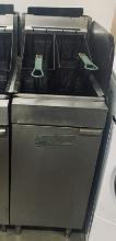 Sir Lawrence 40 lb 2 basket gas fryer