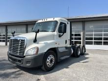 2019 Freightliner Cascadia 126 Day Cab