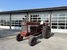 1975 IH 966 Tractor