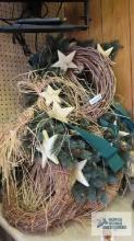 Lot of decorative wreaths