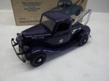 Beam's Police Tow Truck Decanter w/box