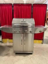 Master Forge 4-Burner Liquid Propane Gas Grill Model 1010037. Excellent Condition. See pics.
