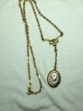 Vintage 18 Kt Gold Layered Necklace And Flower Cameo Locket Very Nice Great Condition