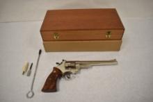 Gun. Smith and Wesson Model 57 .41 Magnum Revolver