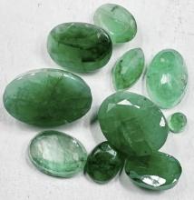 Unmounted natural emeralds