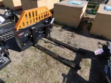 Skid steer hyd adjustable fork attachment