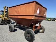 DMI CENTER DUMP WAGON