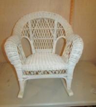 Vtg Child's Wicker Rocking Chair (NO SHIPPING THIS LOT)